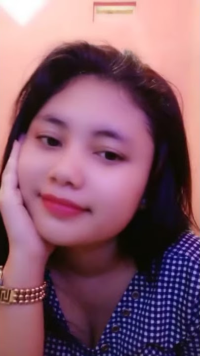 story wa cewek cantik nyanyi bikin baper