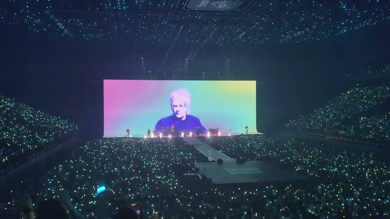 Indochine - L'amour fou live 2025, Lyon 4 (LDLC Arena)