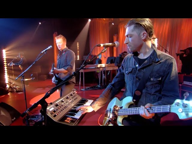 Queens of the Stone Age - Kalopsia live @ Canal Plus 2013 class=