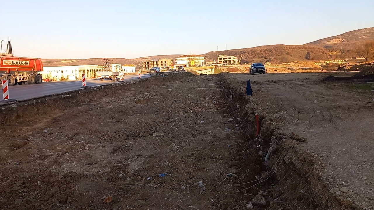 PRISHTINE-PEJE. Loti 1 Dollc-Zajm. Vazhdoin punimet me ritem te shpejt nga Benita Company