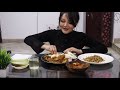 Chicken mukbang with yongchak singju