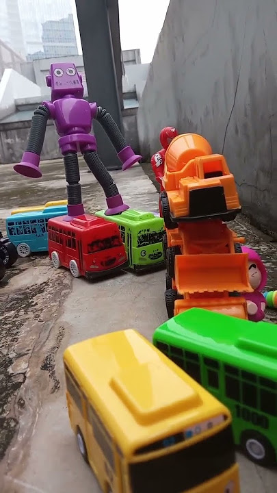 telolet Basuri truckmixer Sinchan Cars robot #qinqtoys #shortsfeed
