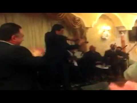 George Hamad A Minute Of Hamadness عازف الكمان جورج حمد دقيقة جنون 