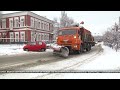 В Волгоградской области для обработки дорог применяется спецтехника