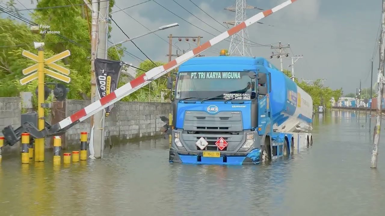 2026 Railroad Crossing Album Kompilasi Variant Perlintasan Kereta Api Terbaru