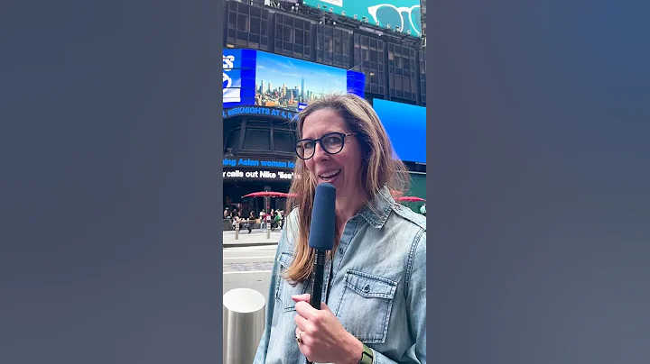 Zenni Elizabeth Bloodworth Times Square 1