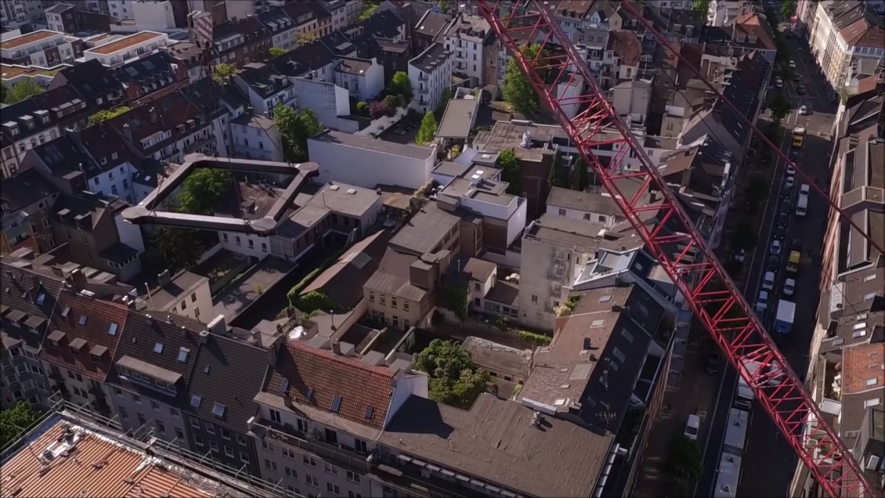 Mobilkran Terex AC 350 Montagebasis für Turmdrehkran auf dem Dach