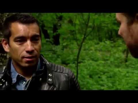 Emotionele Giovanni van Bronckhorst - De Wandeling