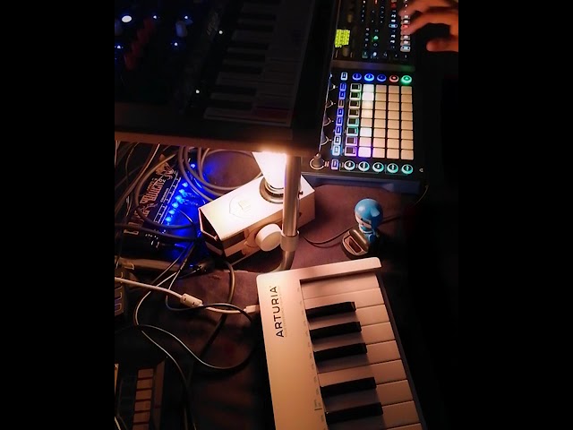 Watch Dancing Ninja - Impromptu 003 (electronic jam w/ microfreak, digitone, novation circuit) on YouTube Watch Dancing Ninja - Impromptu 003 (electronic jam w/ microfreak, digitone, novation circuit) on YouTube