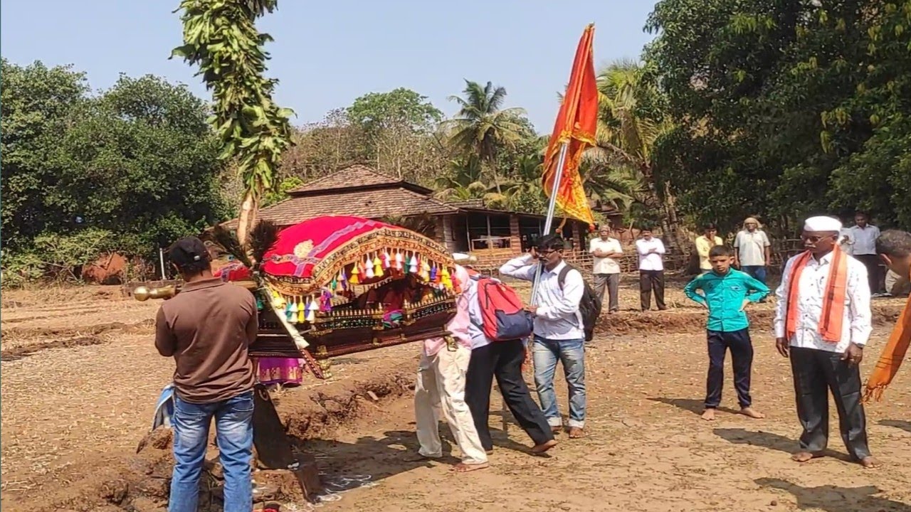 Konkan Shimga | ससाळे गावचे खेळे निघाले तळगाव मध्ये #konkan #shimga #sasale #rajapur #talgaon