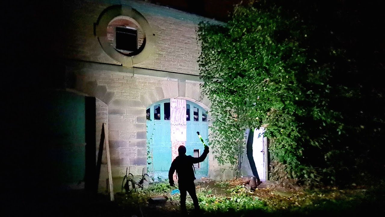 WE FOUND an ABANDONED CREEPY EASTWOOD MANOR with a HIDDEN BAR in the UK - Abandoned Places UK