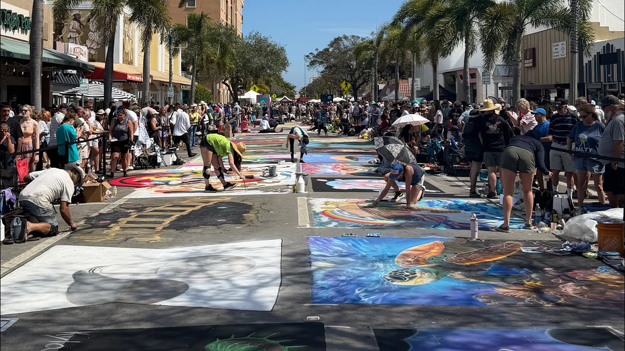 Художники превратили асфальт в 3D шедевры во Флориде.
