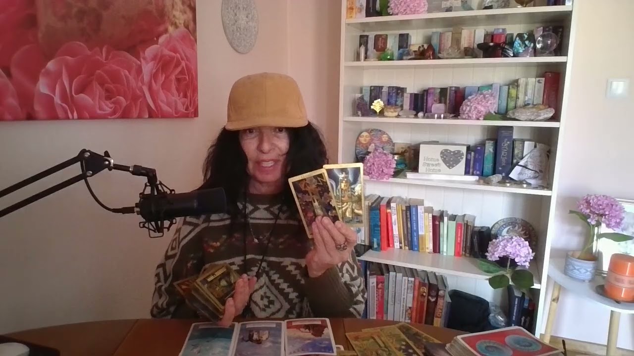 VIRGO 💰🍾✨SOMEONE STABLE & WEALTHY HAS THERE👀ON YOU! YOUR DESTINED PARTNER! #VIRGO #VIRGOTAROTREADING