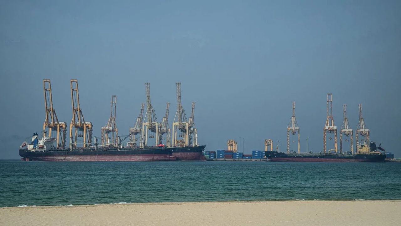 Iran Declares Strait of Hormuz 'Completely Open,' Oil Plunges on the News