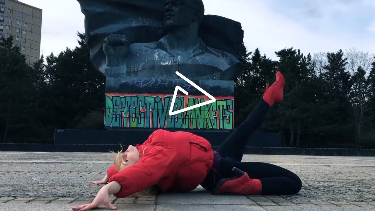 Angelique Mimi is a prodigy at Vogueing