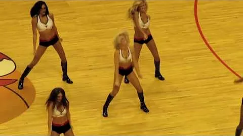 NBA＋火爆美國大妞啦啦隊 - 天天要聞