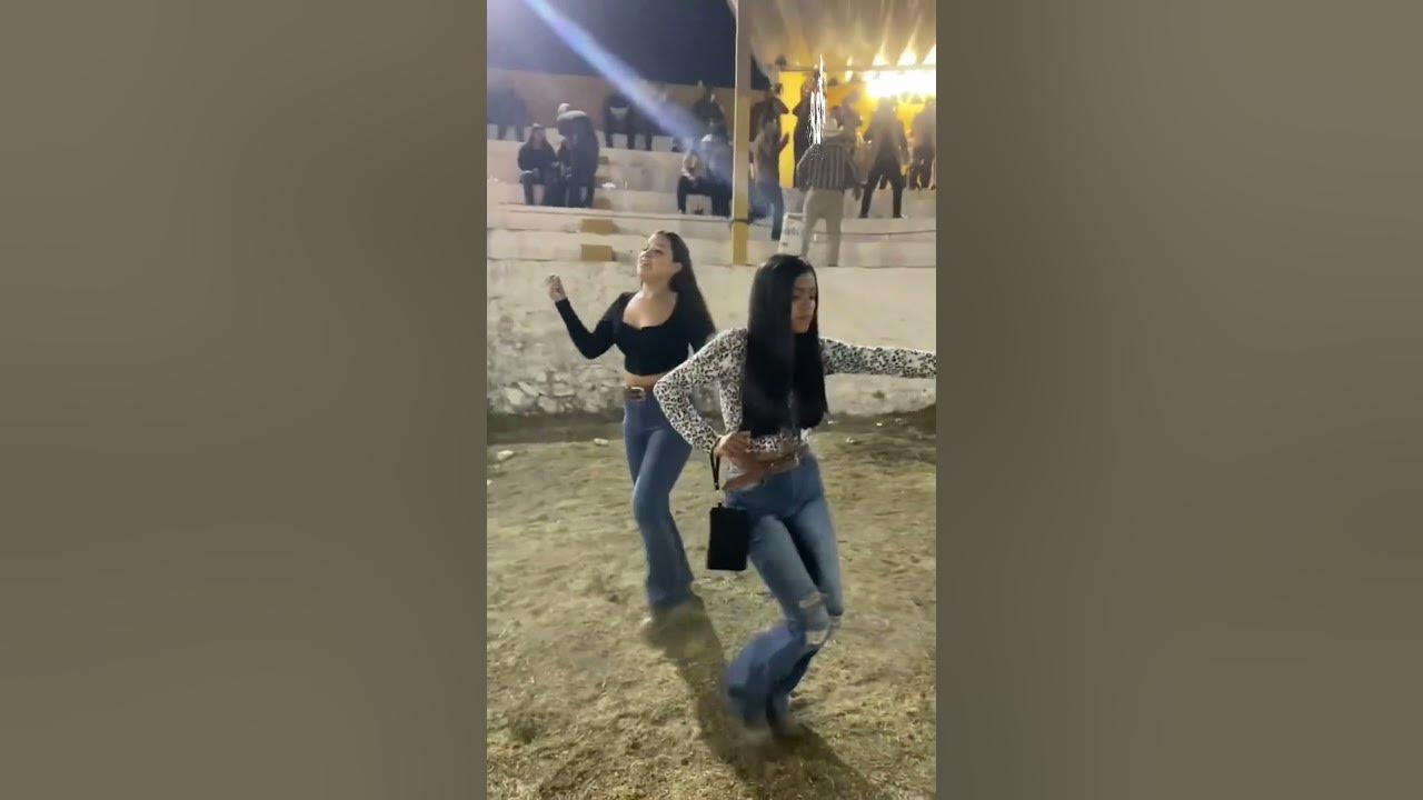 con la lata en la cabeza #bailesperrones #bailando #huapangos #dance #huapangosynorteñas