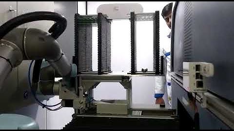 UR5 PCB pick and place from testing machine