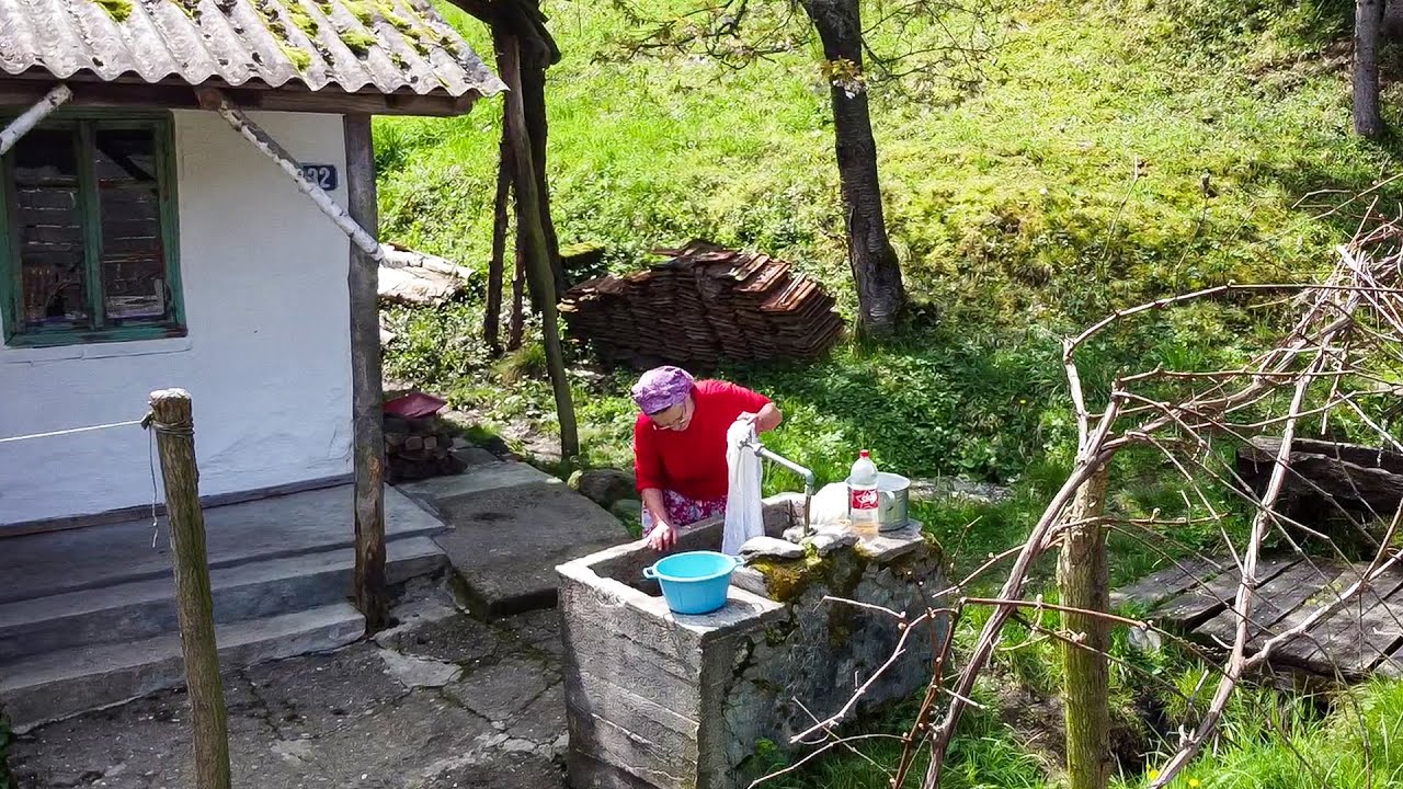 KO MISLI DA LAŽEM, BUJRUM! Dvije kuće imam, a nemam ni jedne!