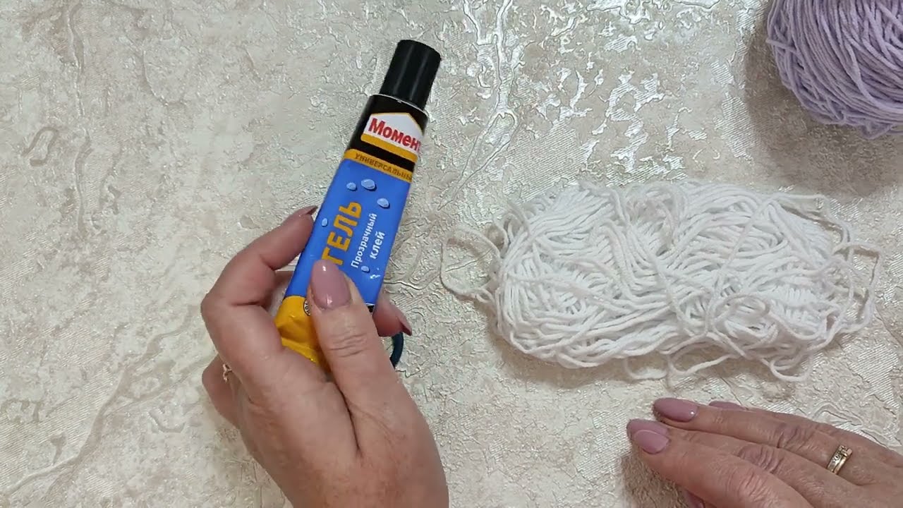 Тестируем клей для склеивания кончиков пряжи...