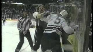 Doug Zmolek vs. Marty McSorley (3-6-95)