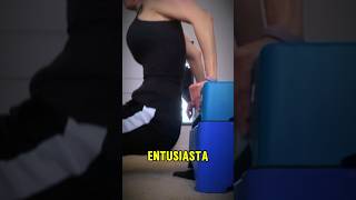 ¡Este gato es el mejor coach de sentadillas que he visto! #shorts