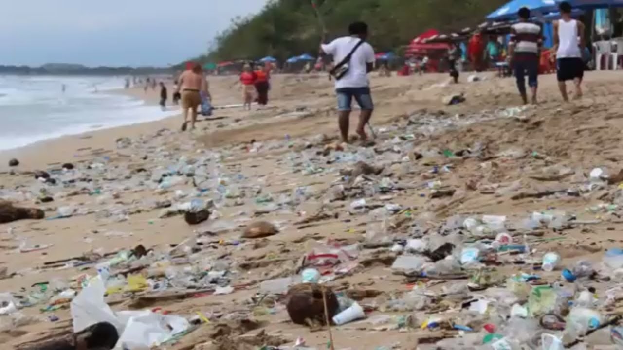 SHOCKING IMAGE OF KUTA BEACH BALI, how plastic is harming the