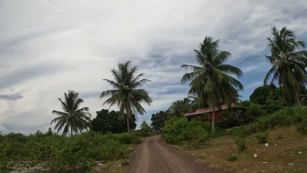 JALAN KG DOGOTON YANG SEPI DAN BERBATU