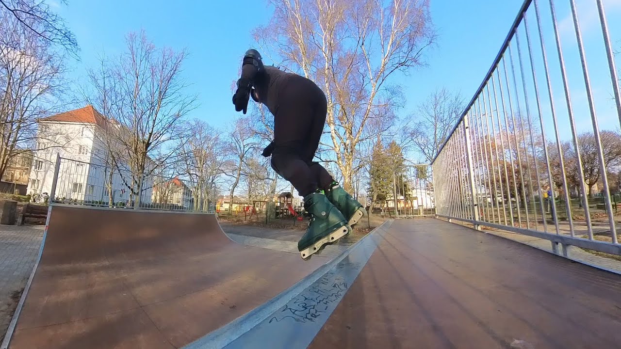 Dropping In Skating Vlog: miniramp drop in practice - YouTube