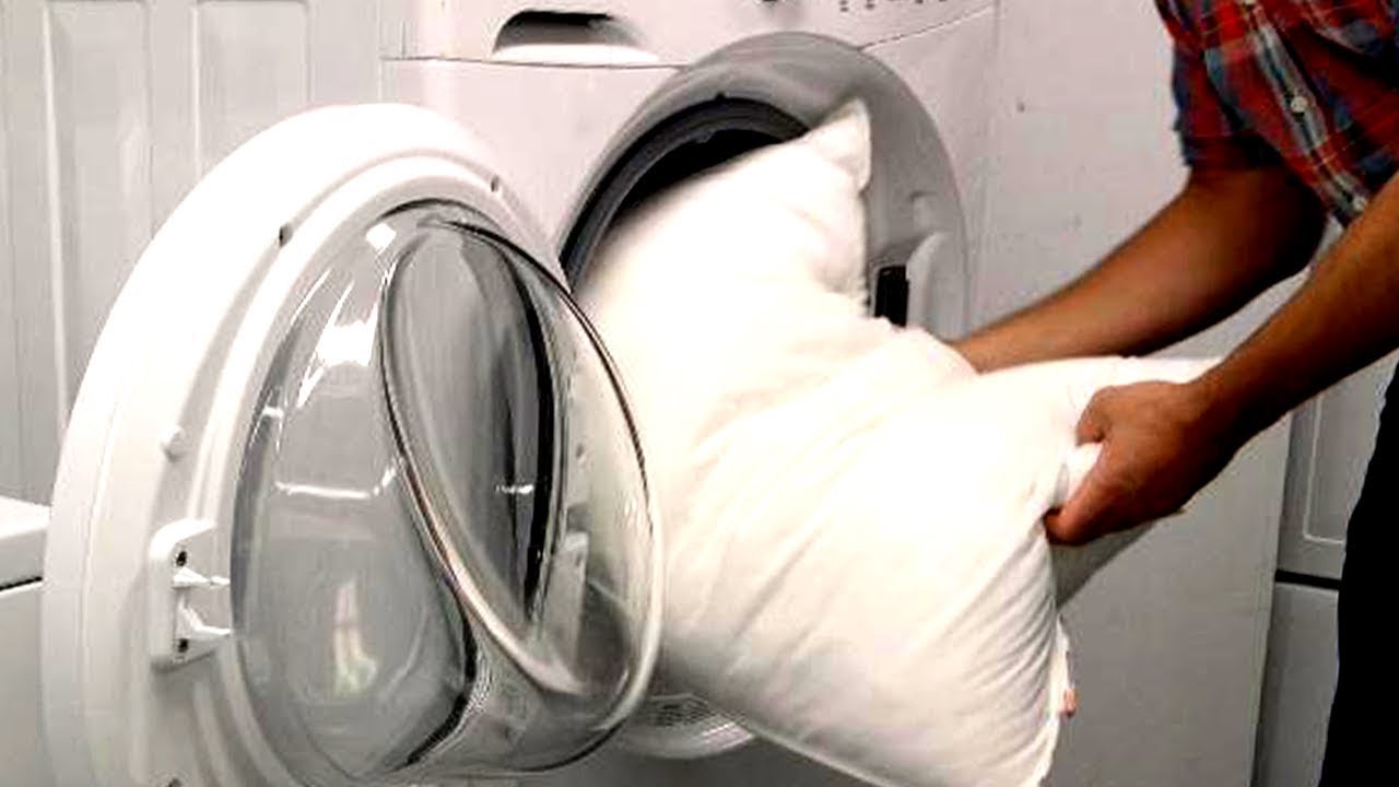 Как стирать и сушить пуховые подушки