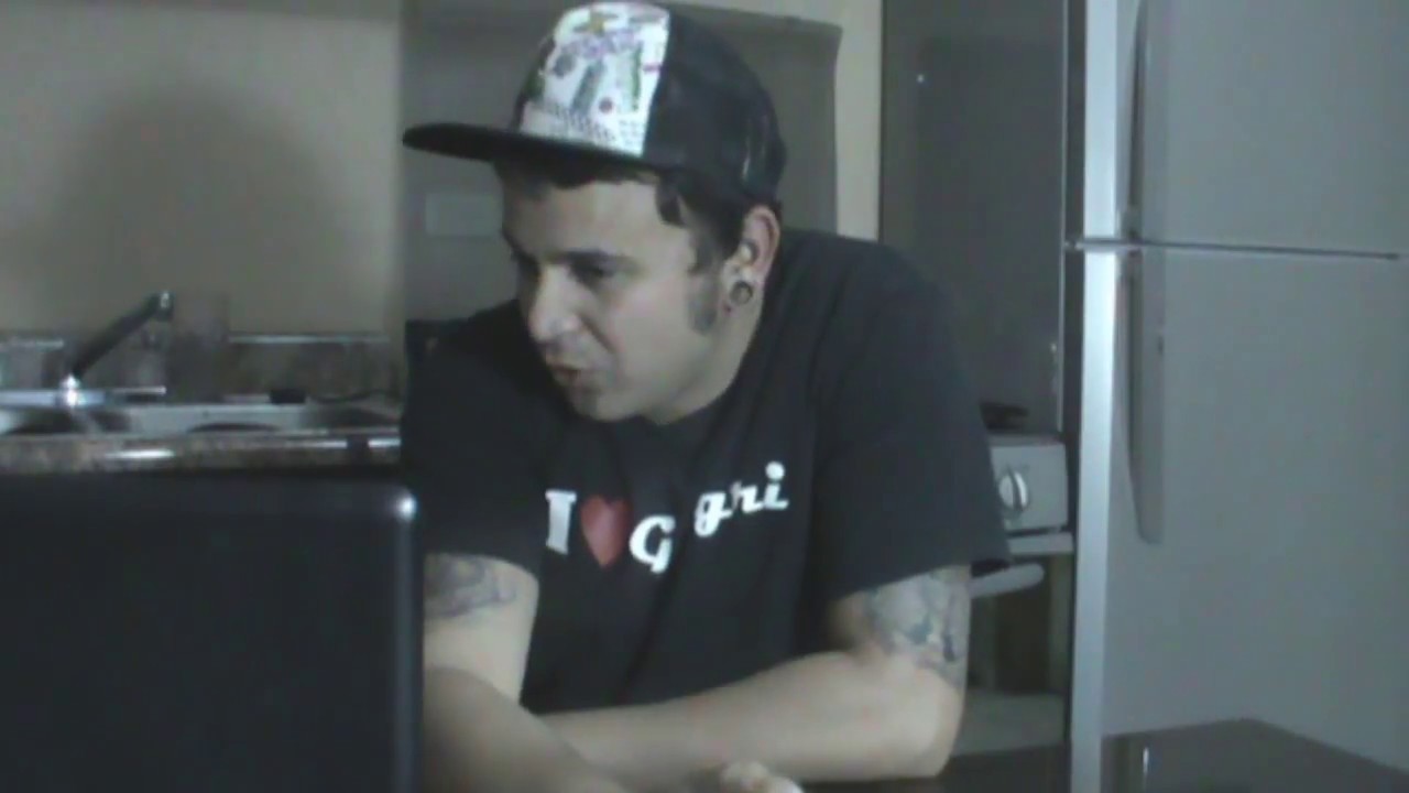 EN LA SECUNDARIA SE ME VEÍA ALGO GRANDE EN EL PANTALÓN | GUSGRI