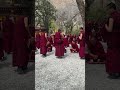 ラマ僧の問答修行