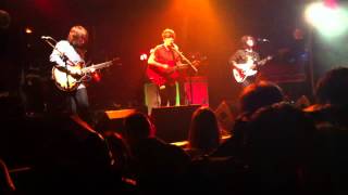 The View - Hole In The Bed (Electric Ballroom, Camden 29.11.2012)