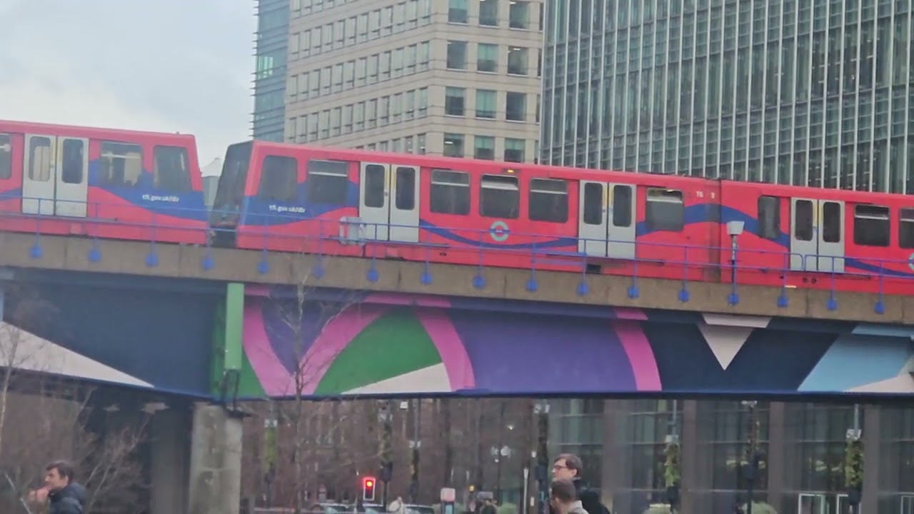  Why it called canary wharf,  a city ontop of water The financial district of England 🏴󠁧󠁢󠁥󠁮󠁧󠁿 🇬🇧 