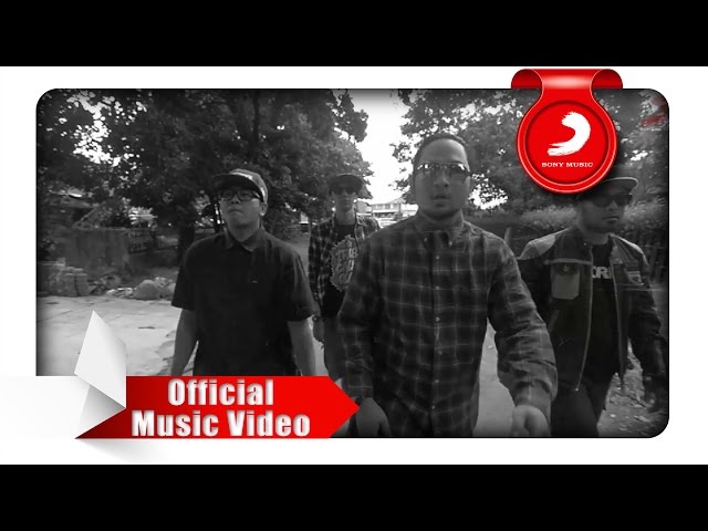 Fade2Black - Pasti Bisa! (Official Music Video) class=