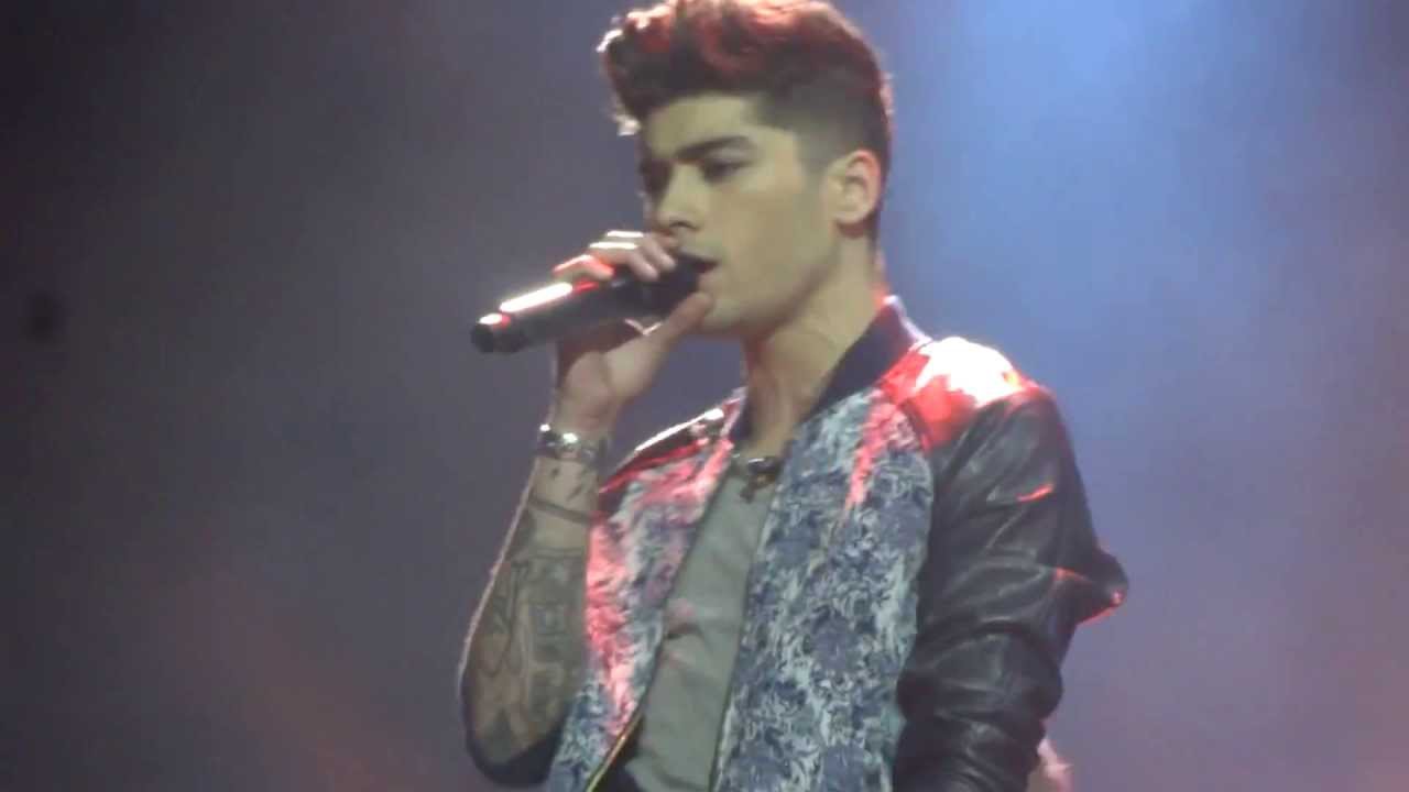 One Direction 'Teenage Dirtbag' - London O2 Arena (April 6, 2013)