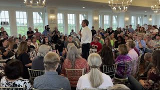 Beto O’Rourke responds to heckler with expletive