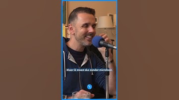 Jochem krijgt pijn in z’n buik 😧 #cabaret  #jochemmyjer  #humor #theater