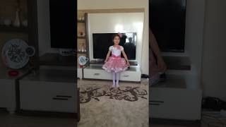 Hati̇ce Ve Rüyaca 23 Ni̇san Şi̇i̇ri̇