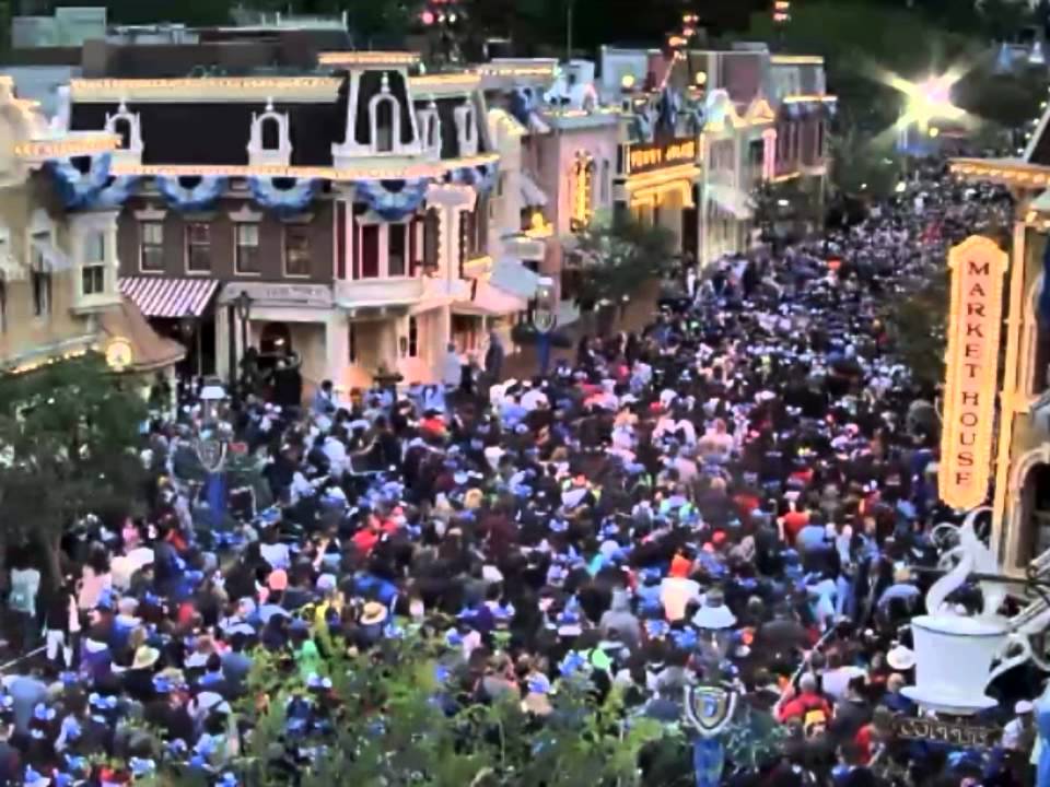 Disneyland Coolest Summer Ever Opening Rope Drop 24 Hour Event Day