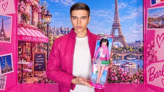 Details Barbie • United Colors of Benetton (PARIS) Guide