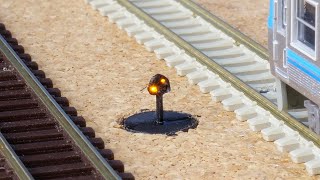 LED traffic light for railways that lights up realistically