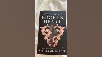 Sing-a-long if you’ve read it 📕📚#bookcover #books #booktube #viral #fyp