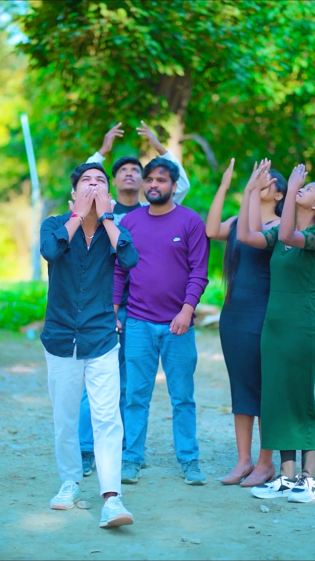 Teri ungli pakad ke chla mamta kr anchal me pla