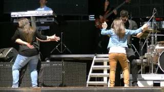 FANIA Blanco Show - Bachata en Os Vilares (Guitiriz) 2012.mpg