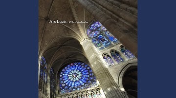 Transept Sapphire Glass