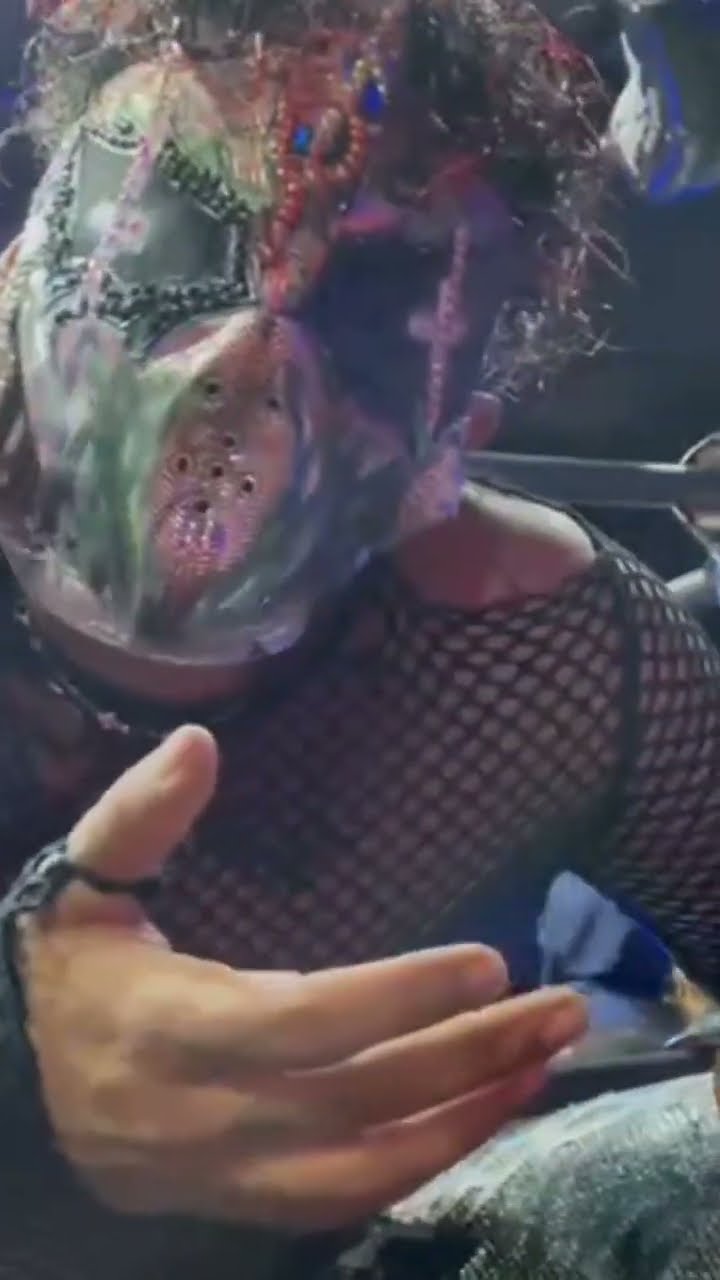 Skyler dejo sin cabellera a Mocho Cota Jr en XXL