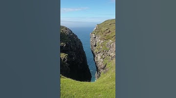 😱 Scary drop in the Faroe Islands! #hiking #faroeislands
