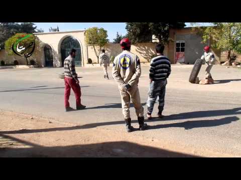 حريتان فريق الدفاع المدني يقوم بقطع طريق تل مصيبين باشكوي بسبب استهدافه بالقذائف 12 11 2014