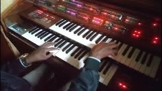 Nakuinulia sala yangu by Deo Nkoko performance by Parto Organist on FS50
